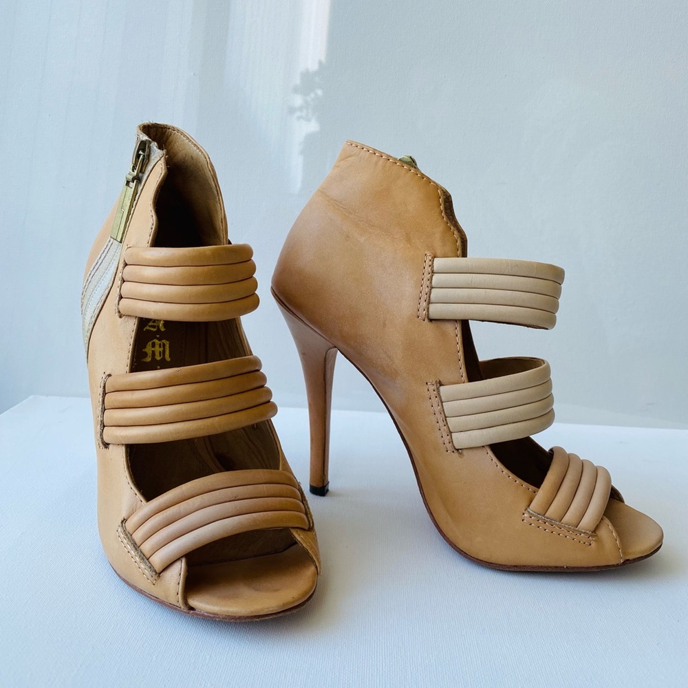 L.A.M.B Genuine Leather Open Toe Tan Heels